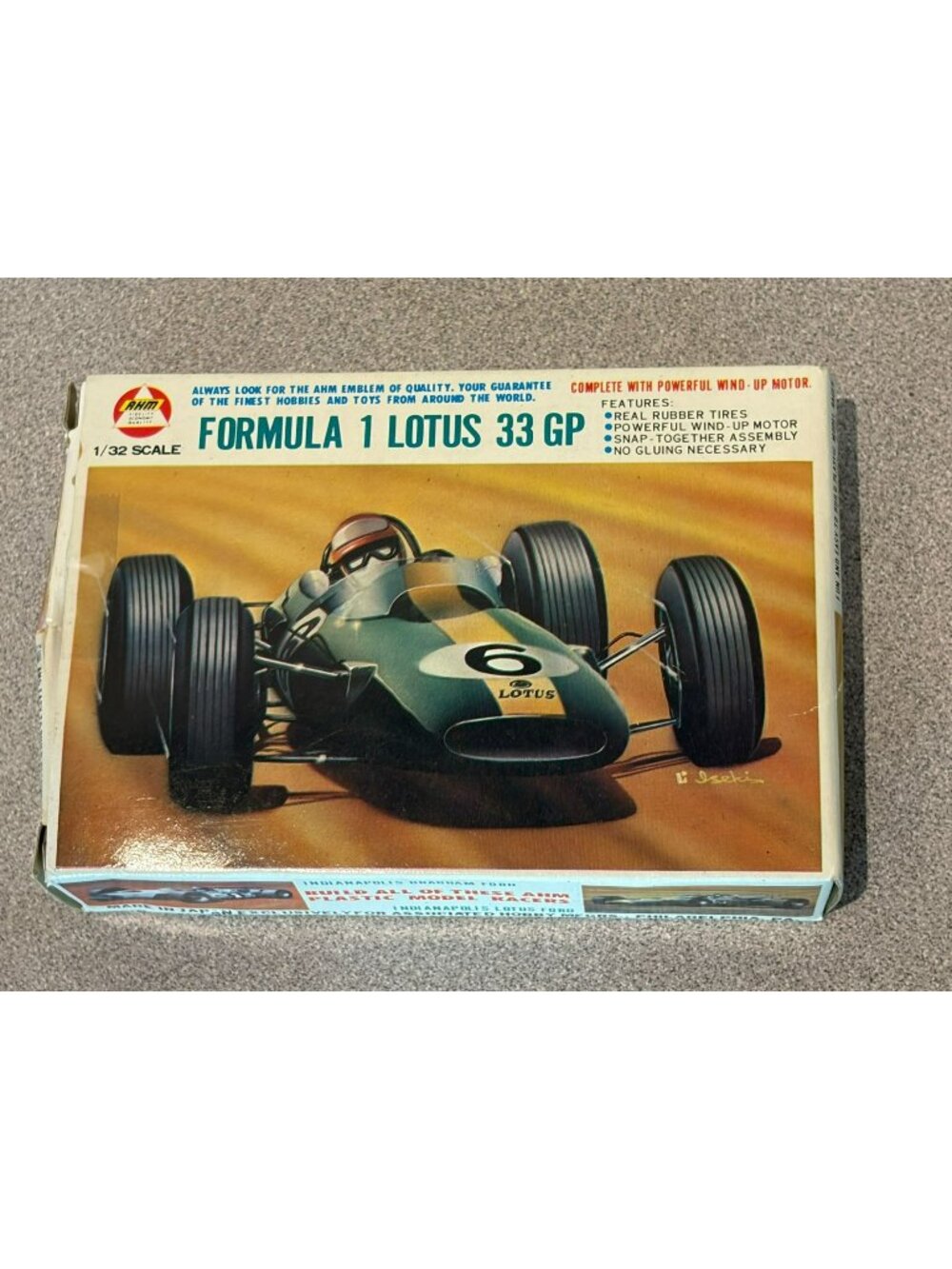 RARE VINTAGE AHM Wind Up Motorized Lotus 33 GP 1:32 Scale Model Kit